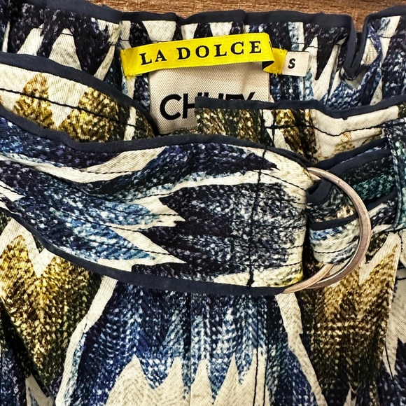 CHUFY Nino Belted Chevron Paperbag Shorts - Picture 9 of 10